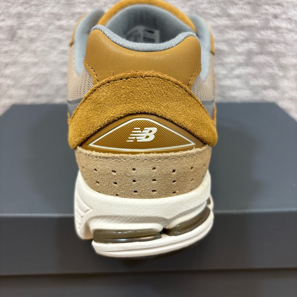 New Balance 2002R NB Great Plains Incense Grey Men U2002RCE-D Mens Size 9.5 - Picture 5 of 9